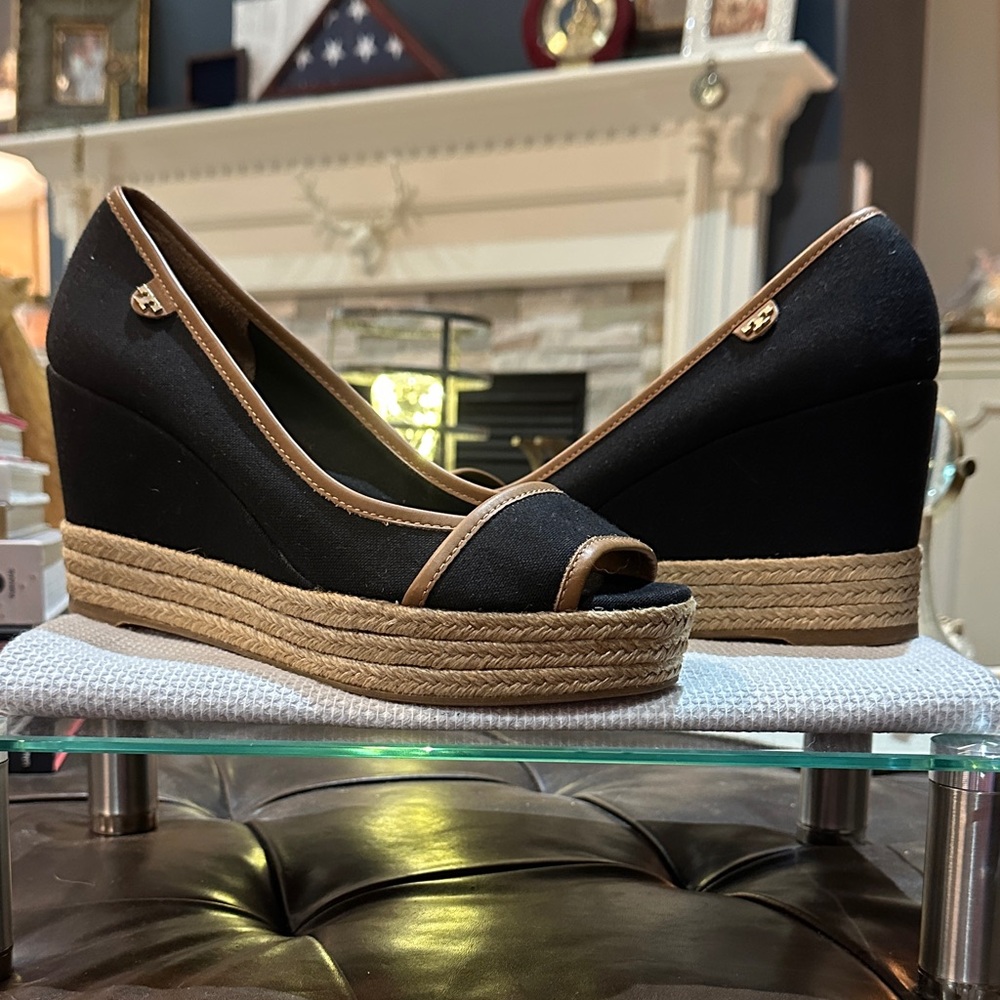 Tory Burch Majorca Peep Toe Platform Wedge Espadrille in Black, Size 9 in EUC